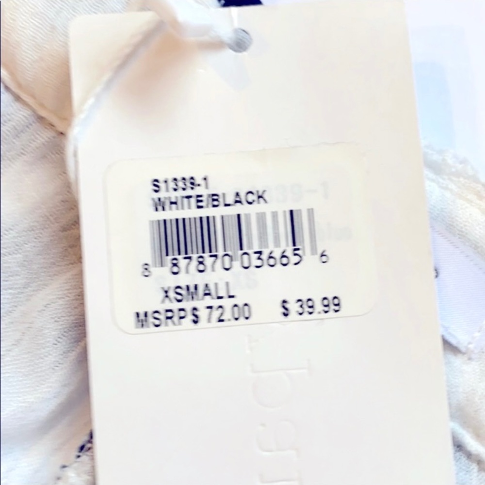 🎉HP🎉 NWT Lucy Paris White Crochet Lace Shorts - Picture 4 of 4